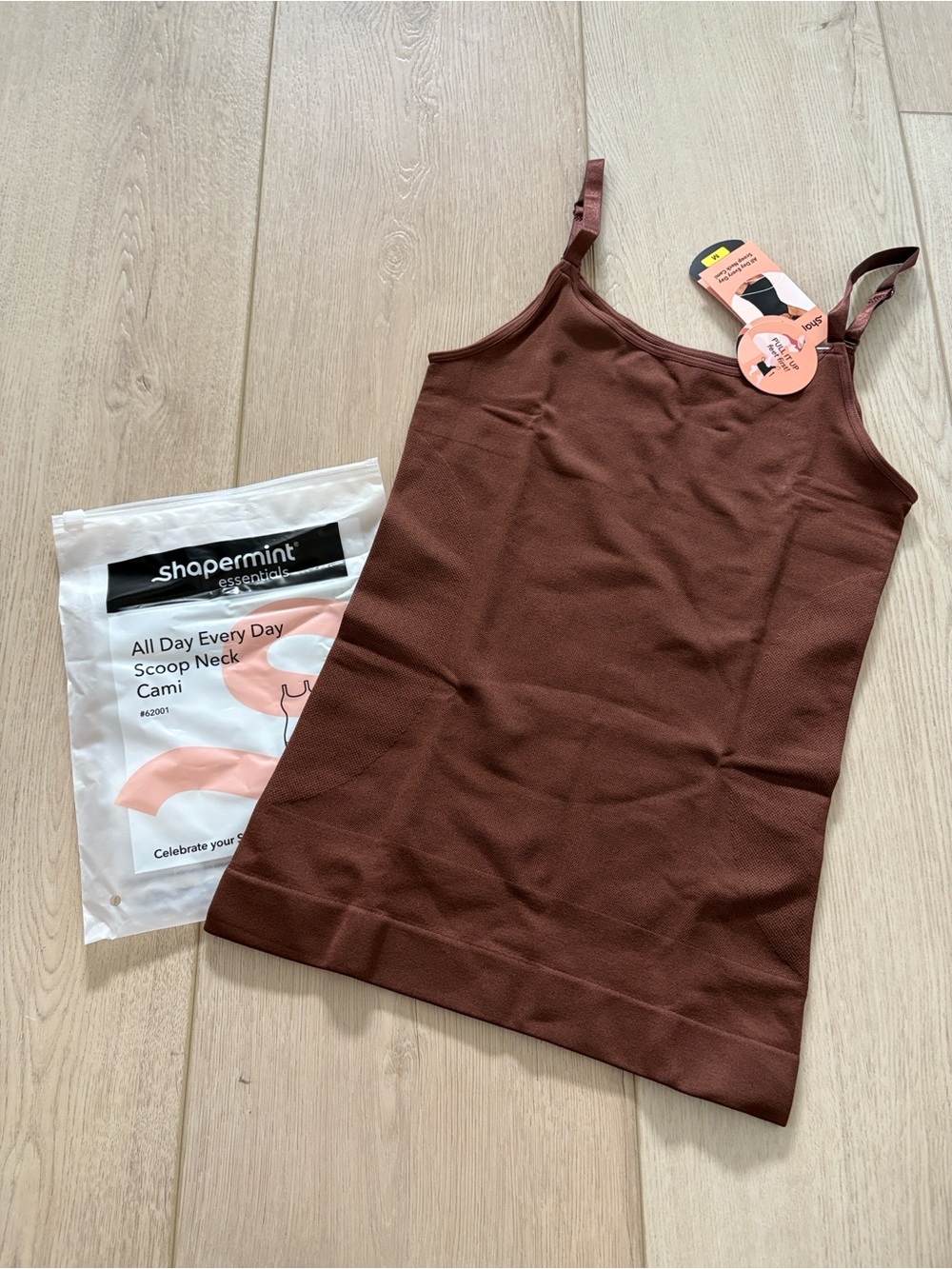 Shapermint All Day Every Day Scoop Neck Cami in Chocolate Brown M